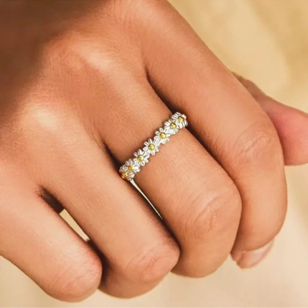 Cute Flower Two Tone 925 Silver Rings for Women Wedding Jewelry Gift - Picture 3 of 4